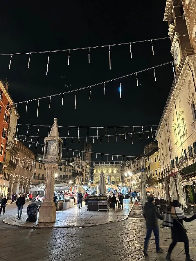 Domus Largo Pescheria Verona Italien