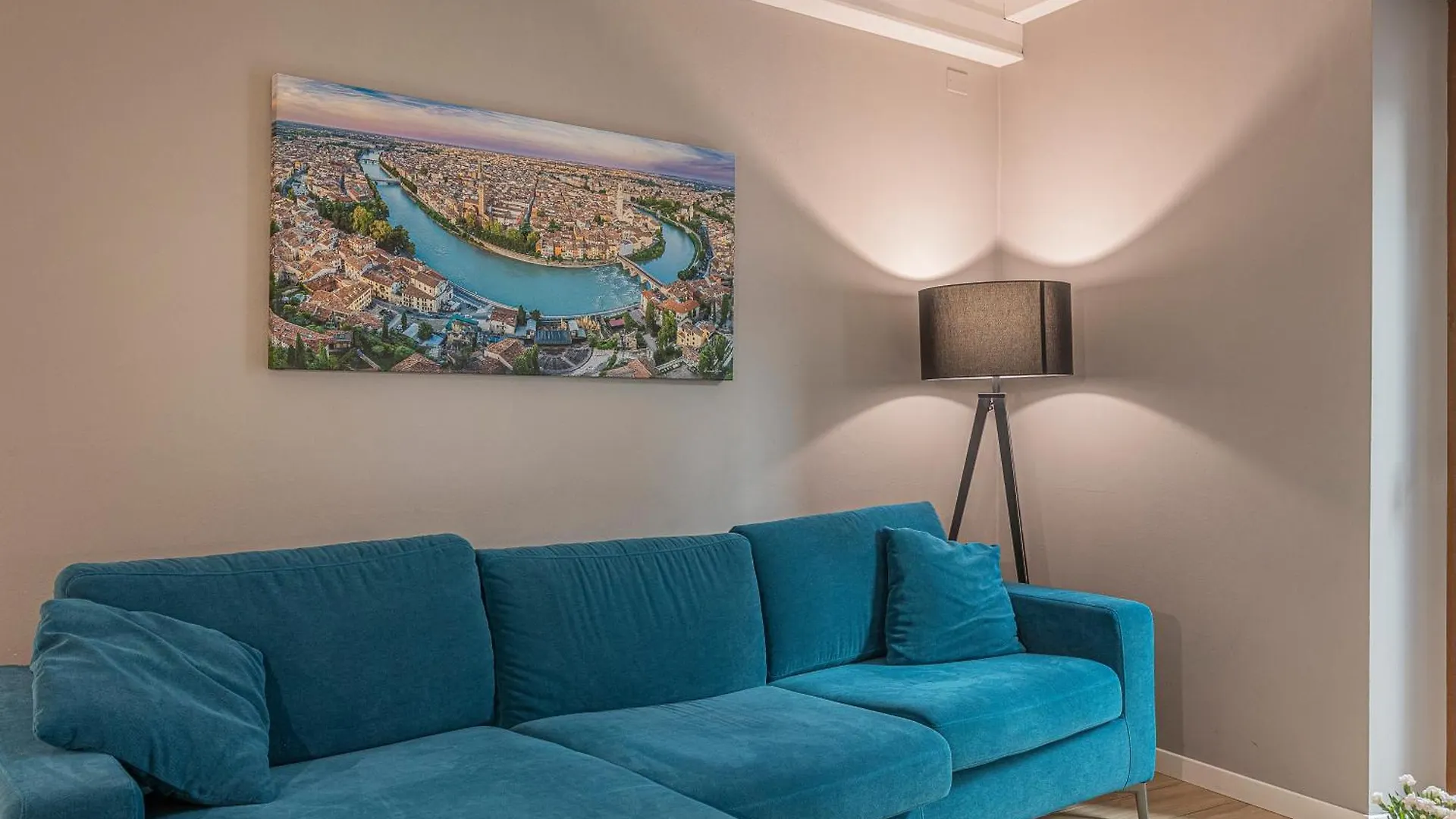 Domus Largo Pescheria Verona Lägenhet